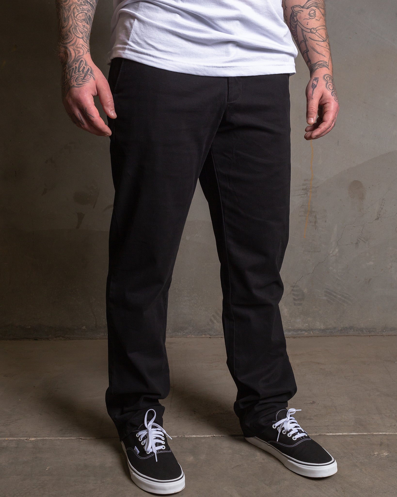 Slim Straight Chino Pants - Black | Dixxon Flannel Co. – DIXXON EUROPE